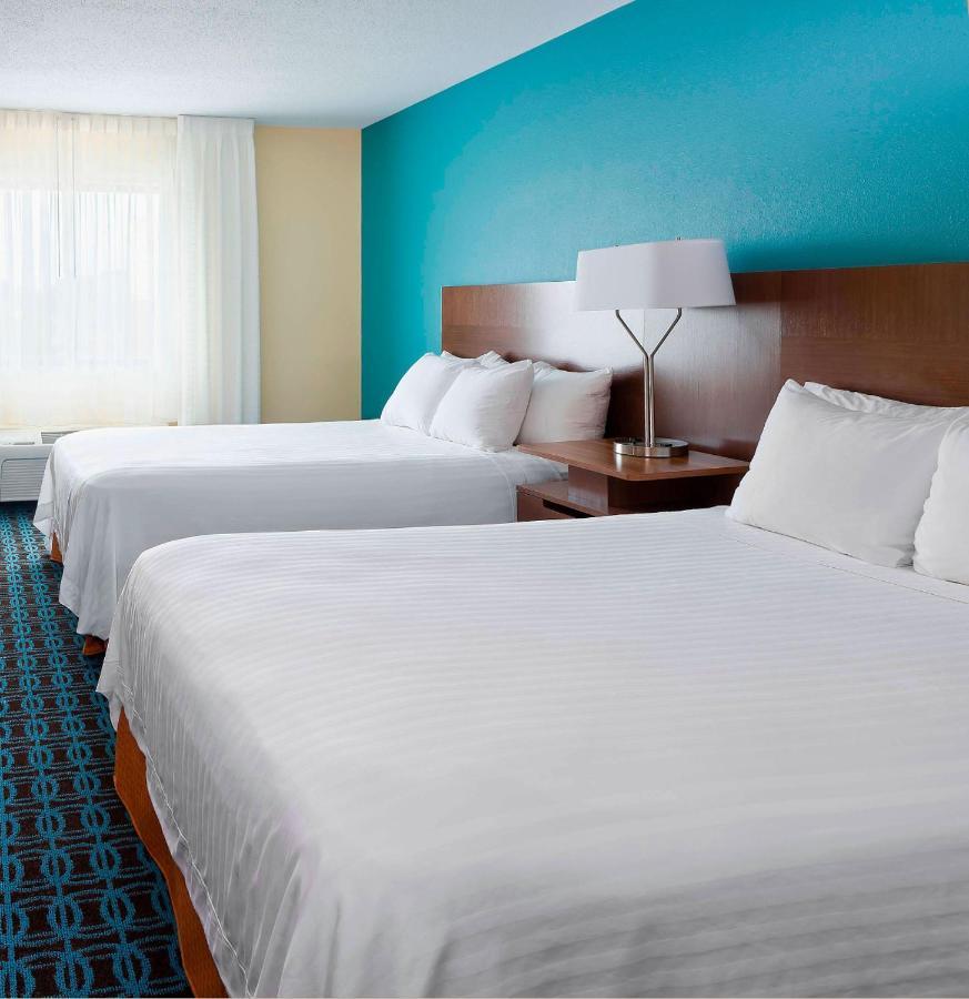 Fairfield Inn & Suites Lexington Keeneland Airport Exterior photo